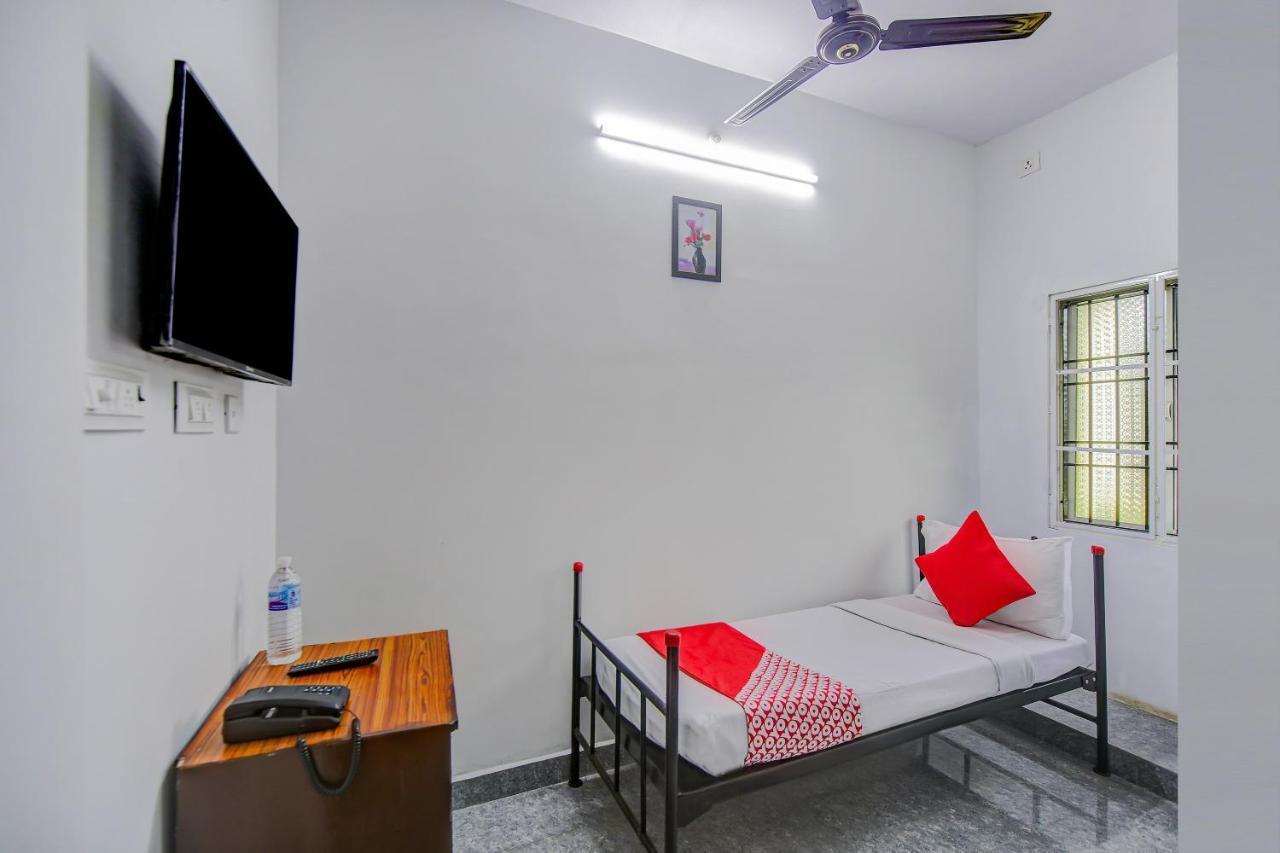 Oyo 81673 D Anchorage Inn Pondicherry Exterior photo